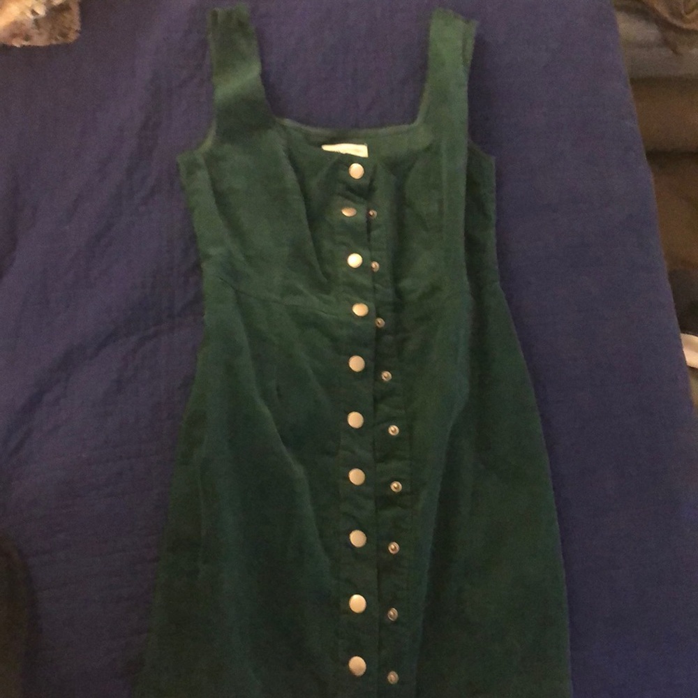 Green Sleeveless dress